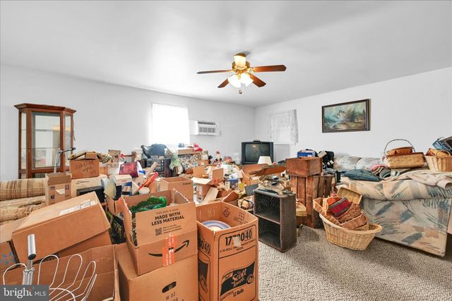 5235 FOUR POINT RD, Bethel, PA 19507