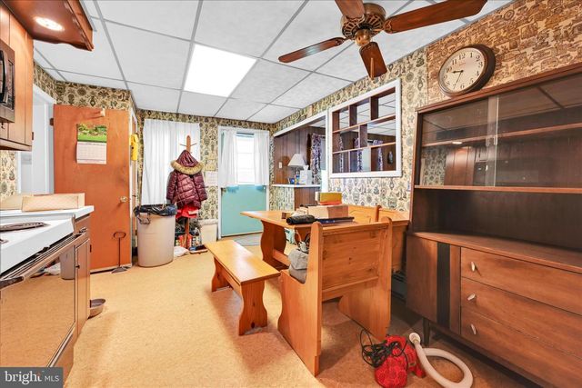 5235 FOUR POINT RD, Bethel, PA 19507