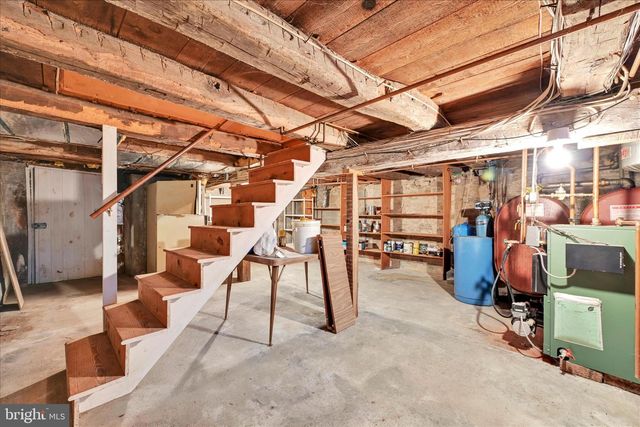 5235 FOUR POINT RD, Bethel, PA 19507
