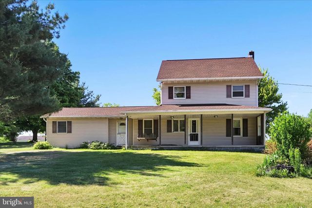 5235 FOUR POINT RD, Bethel, PA 19507