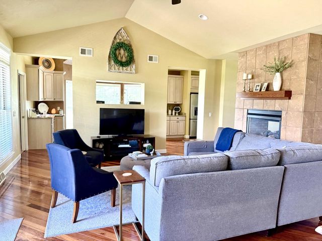 4730 N Catawba DRIVE, Milton, WI 53563