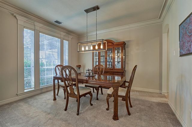 14 Clarion Ridge, The Woodlands, TX 77382