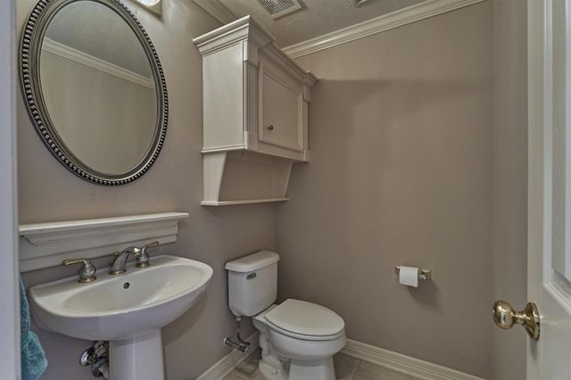 14 Clarion Ridge, The Woodlands, TX 77382