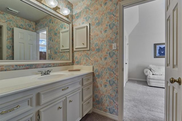 14 Clarion Ridge, The Woodlands, TX 77382