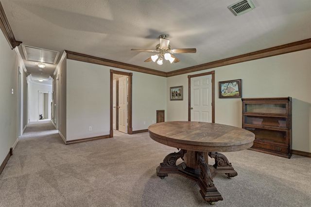 14 Clarion Ridge, The Woodlands, TX 77382