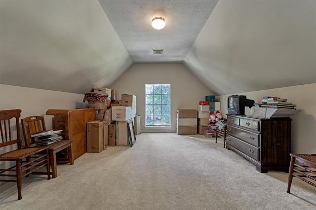 14 Clarion Ridge, The Woodlands, TX 77382