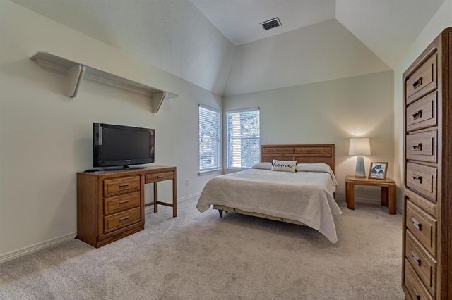 14 Clarion Ridge, The Woodlands, TX 77382