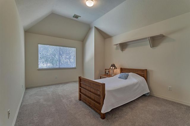 14 Clarion Ridge, The Woodlands, TX 77382