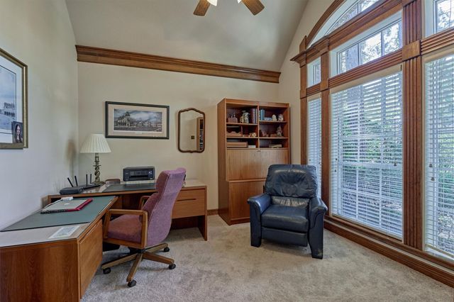 14 Clarion Ridge, The Woodlands, TX 77382