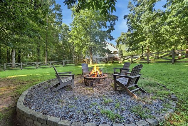 342 Stonington Drive, Mount Airy, GA 30563