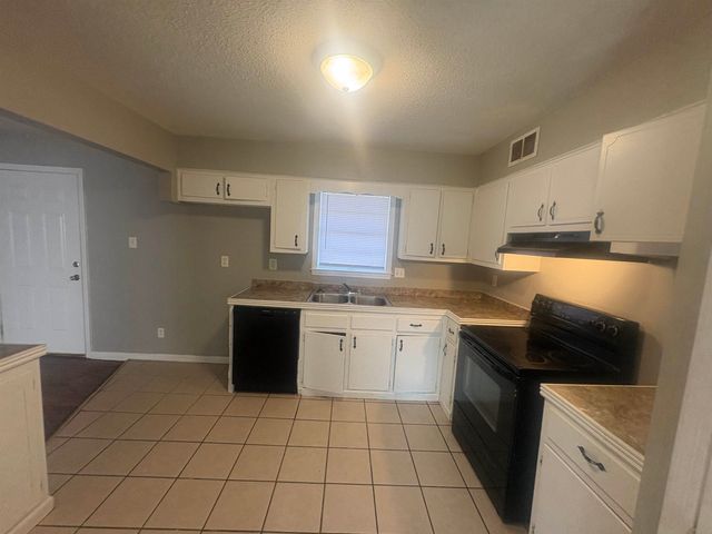 3420 ADRICK RD, Memphis, TN 38128