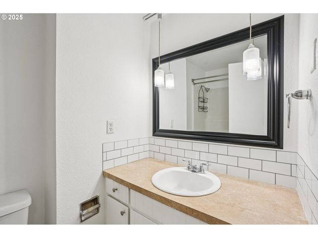 2313 Ne 156TH Ave, Vancouver, WA 98684