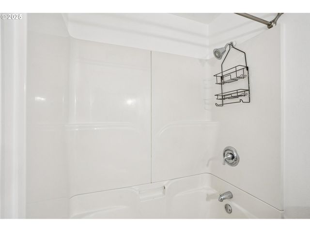 2313 Ne 156TH Ave, Vancouver, WA 98684