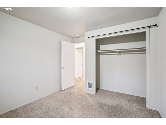 2313 Ne 156TH Ave, Vancouver, WA 98684