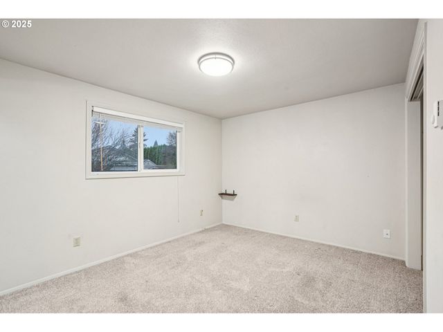 2313 Ne 156TH Ave, Vancouver, WA 98684