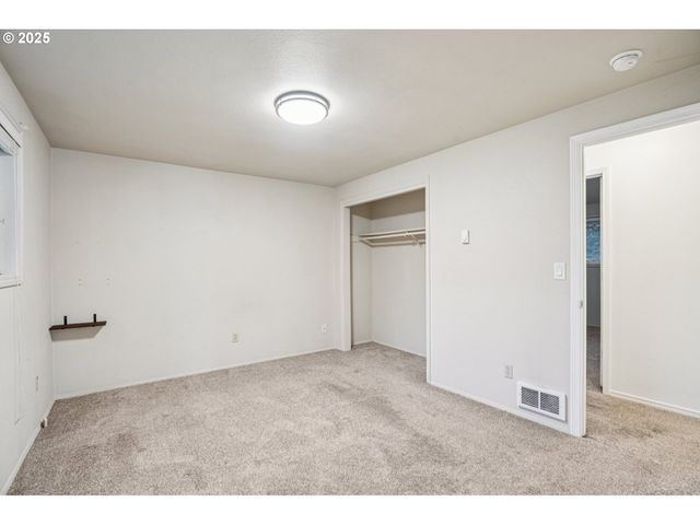 2313 Ne 156TH Ave, Vancouver, WA 98684