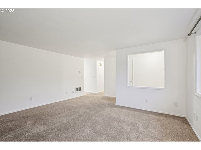 2313 Ne 156TH Ave, Vancouver, WA 98684