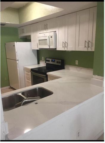 701 SW 148th Avenue, Davie, FL 33325