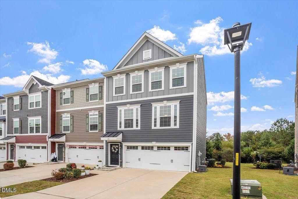 1111 Platform Drive, Apex, NC 27502