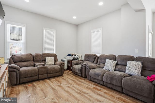 200 ASHMORE AVE, Trenton, NJ 08611