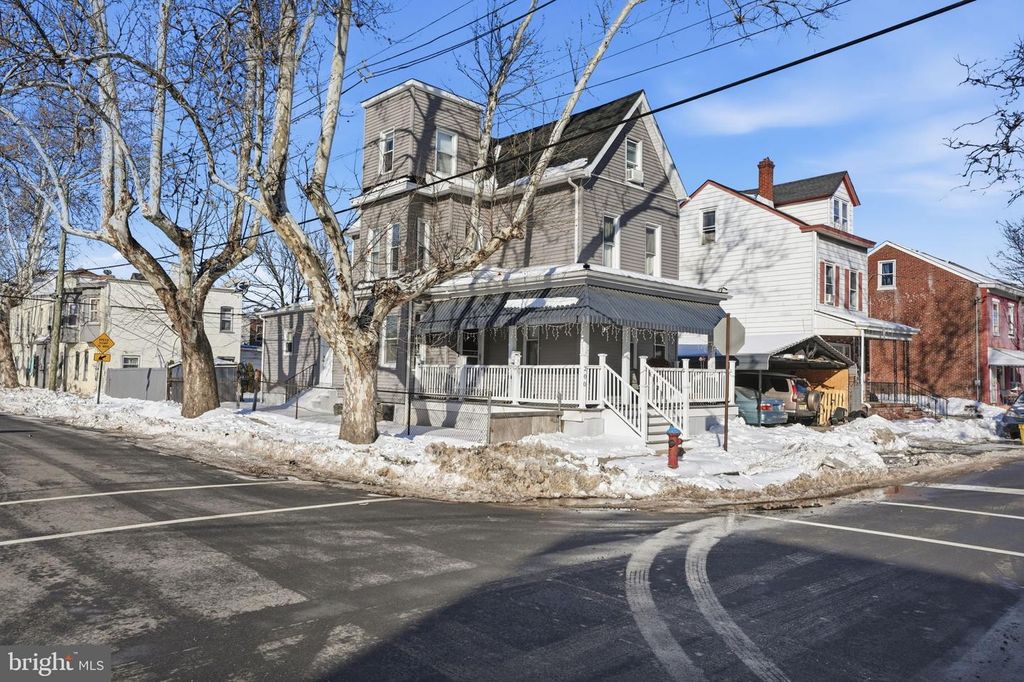 200 ASHMORE AVE, Trenton, NJ 08611