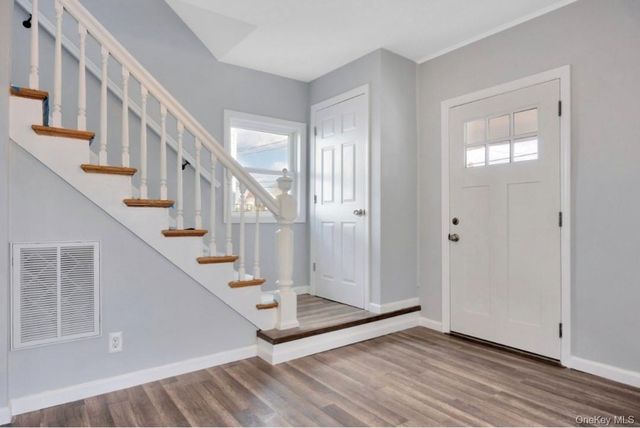 178 N Ocean Avenue, Patchogue, NY 11772