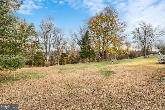 2751 MIDDLE RIDGE, Newport, PA 17074