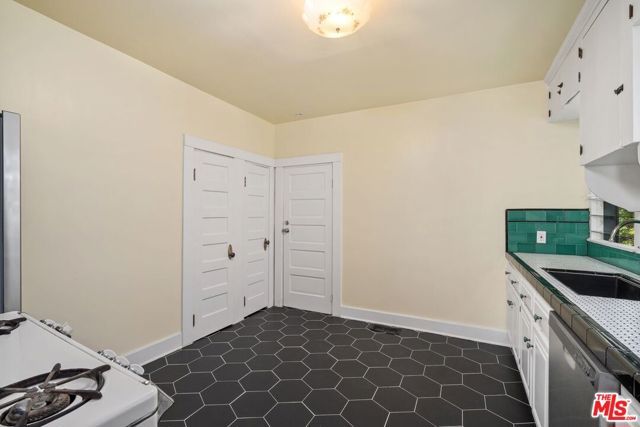 362 N Avenue 57, Los Angeles, CA 90042