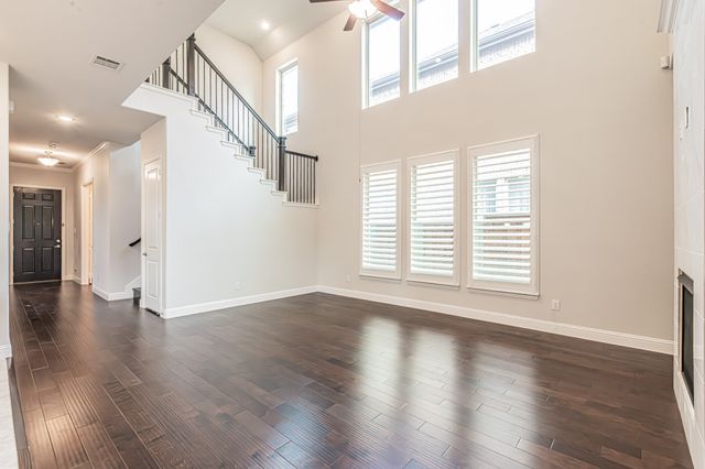 304 Adam Way, Euless, TX 76040