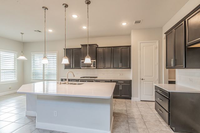 304 Adam Way, Euless, TX 76040