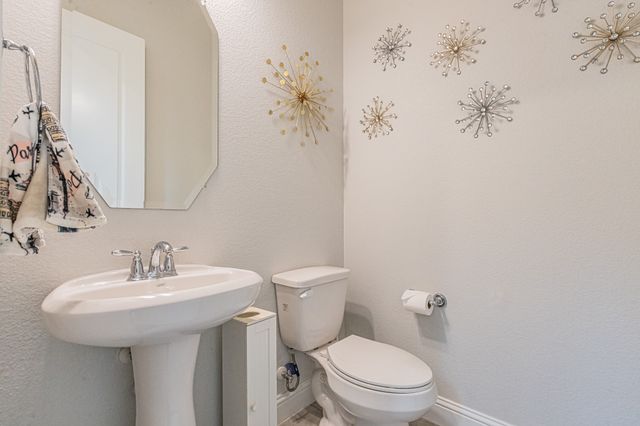 304 Adam Way, Euless, TX 76040