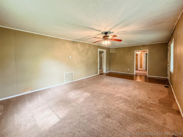 325 W Chickasaw Street, Tahlequah, OK 74464