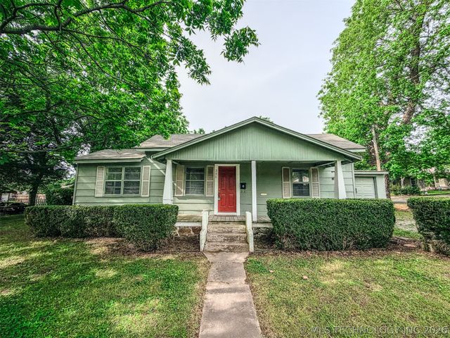 325 W Chickasaw Street, Tahlequah, OK 74464