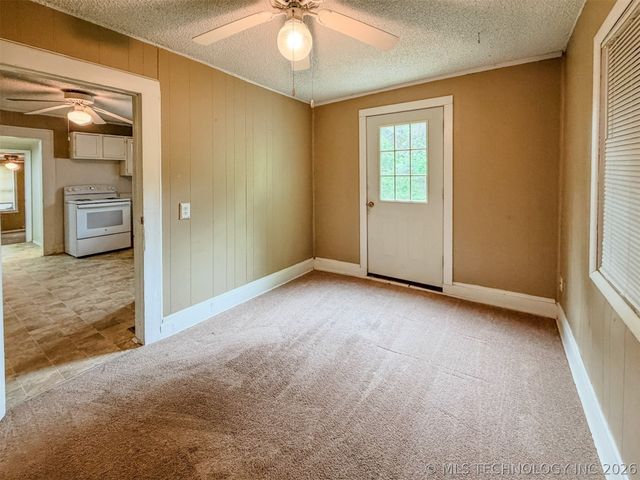 325 W Chickasaw Street, Tahlequah, OK 74464