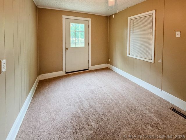325 W Chickasaw Street, Tahlequah, OK 74464