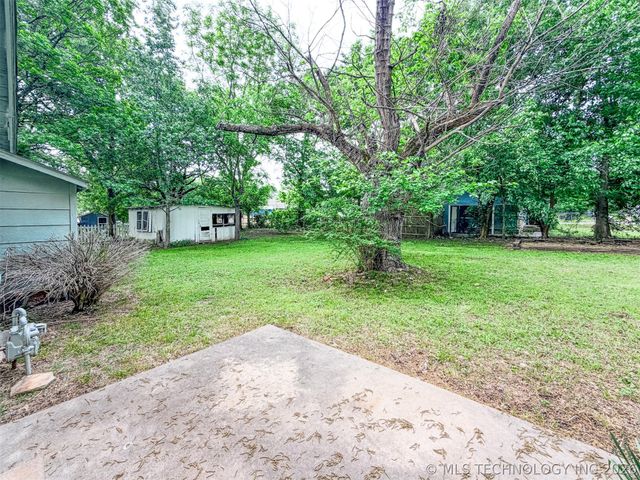 325 W Chickasaw Street, Tahlequah, OK 74464