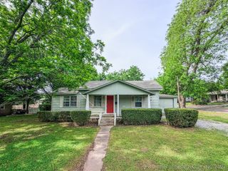 325 W Chickasaw Street, Tahlequah, OK 74464
