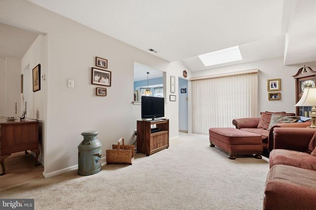 30 S TIMBER RD, Holland, PA 18966