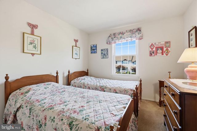 30 S TIMBER RD, Holland, PA 18966