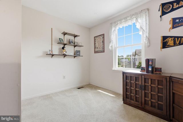 30 S TIMBER RD, Holland, PA 18966