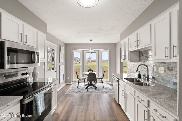 4506 Starks Dr, Louisville, KY 40218