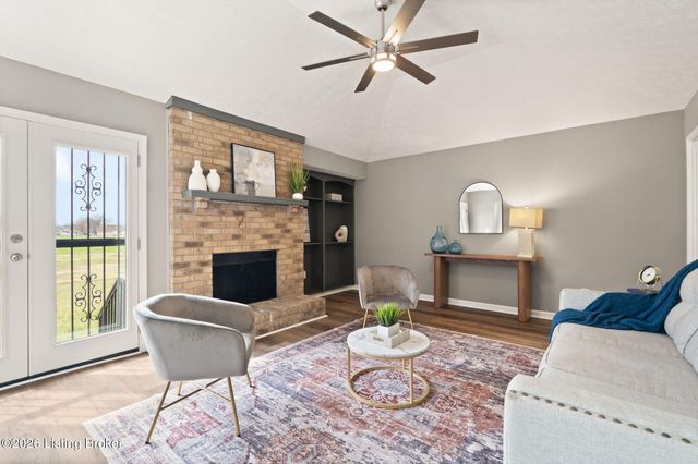 4506 Starks Dr, Louisville, KY 40218