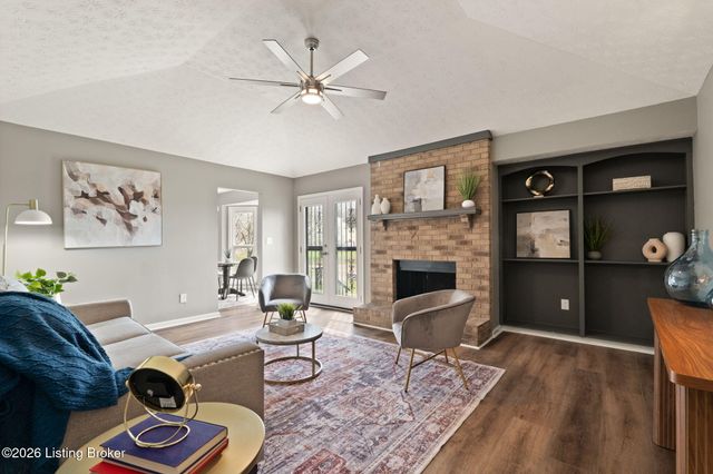 4506 Starks Dr, Louisville, KY 40218