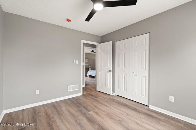 4506 Starks Dr, Louisville, KY 40218