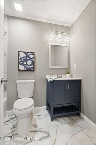 4506 Starks Dr, Louisville, KY 40218