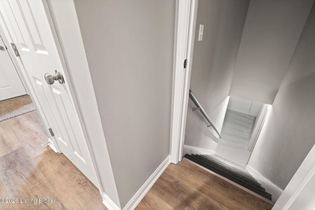 4506 Starks Dr, Louisville, KY 40218