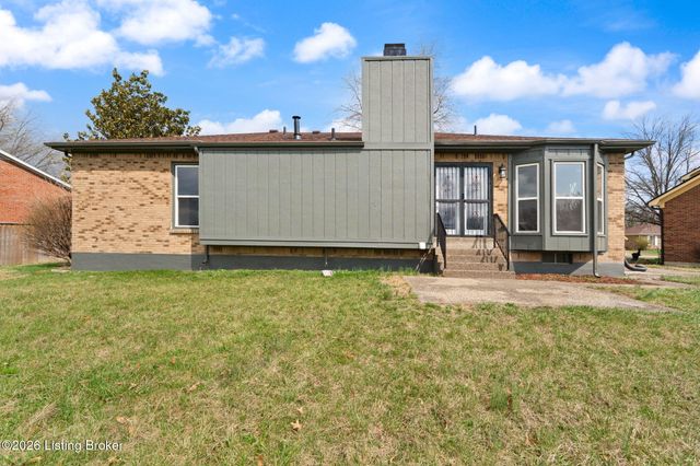 4506 Starks Dr, Louisville, KY 40218