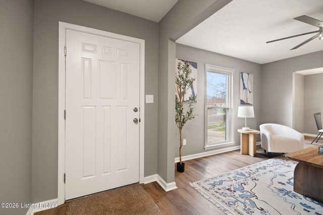 4506 Starks Dr, Louisville, KY 40218