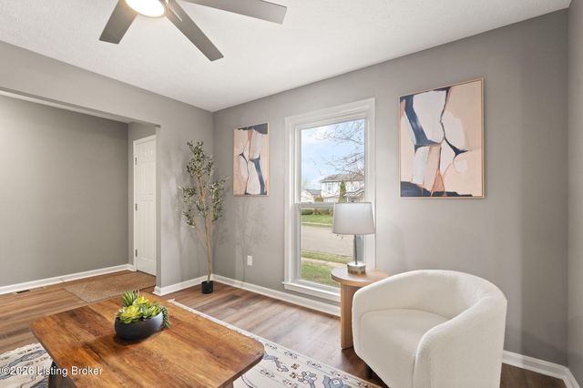 4506 Starks Dr, Louisville, KY 40218