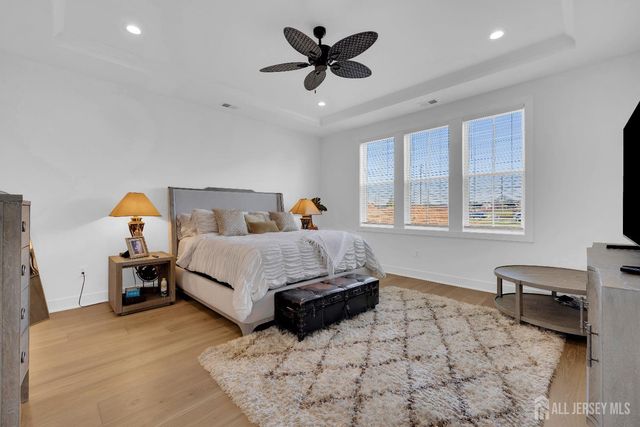 72 Ross Lane, Cranbury, NJ 08512